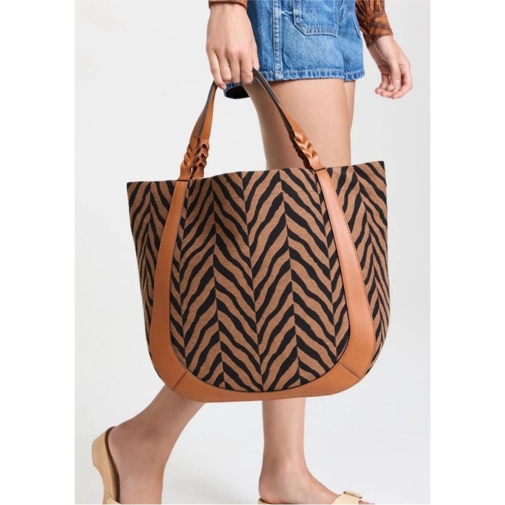 Ulla Johnson Albers Tiger Canvas Tote Bag - Picture 15 of 16